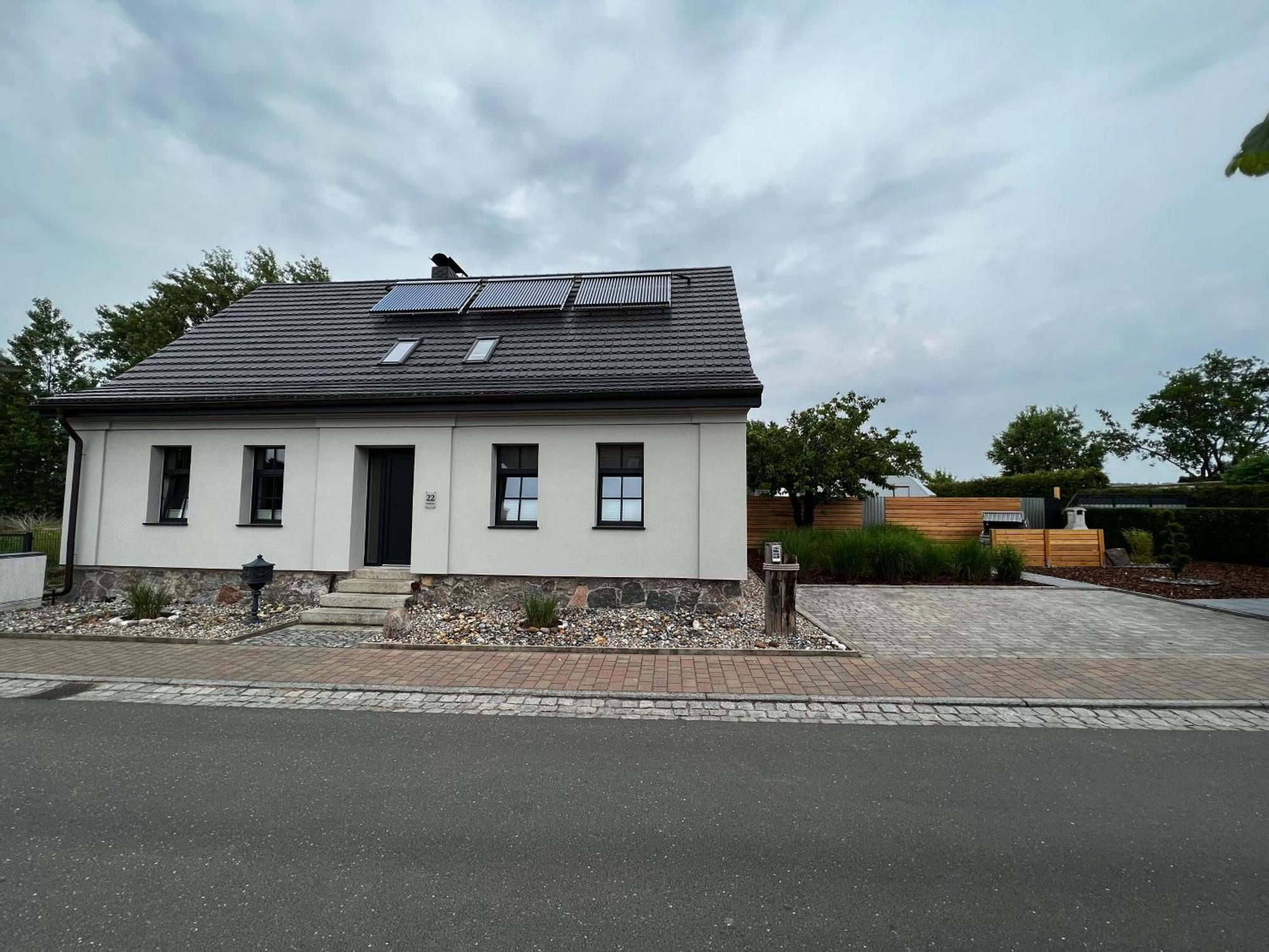 No22.Holiday Глове Экстерьер фото